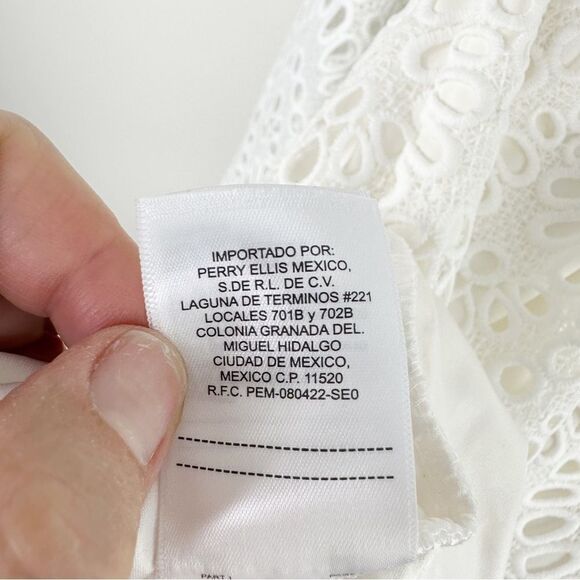 Laundry by Shelli Segal White Eyelet Cold Shoulder Dress w/Bell Sleeves Sz 2 - Picture 12 of 16